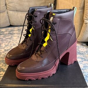 Lightly Used Sorel Women's Burgundy and Chartreuse Heeled Boots SZ 12M